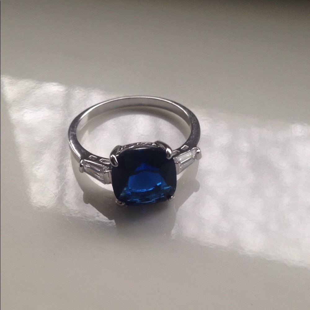 Cocktail ring